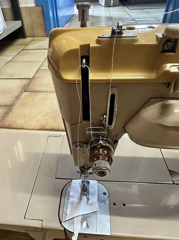 Nähmaschinen: Machine à coudre Singer 422G – Gebraucht aus Rossens FR von Hondaxx64 4