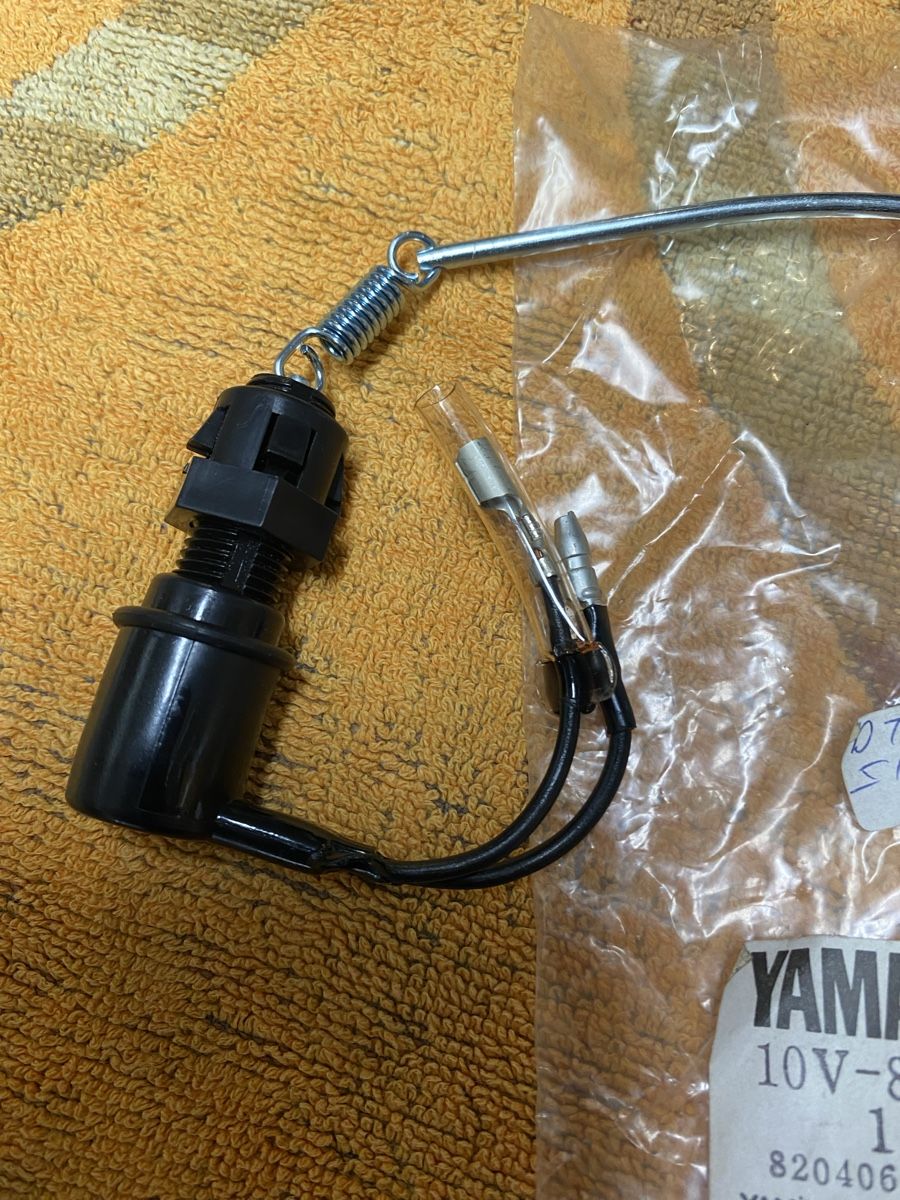 Yamaha Tutti i ricambio per moto: Yamaha DT 125 LC Stoppschalter, Originalteil, – Nuovo e nell'imballaggio originale da Birmenstorf AG venduto da monza2011 2