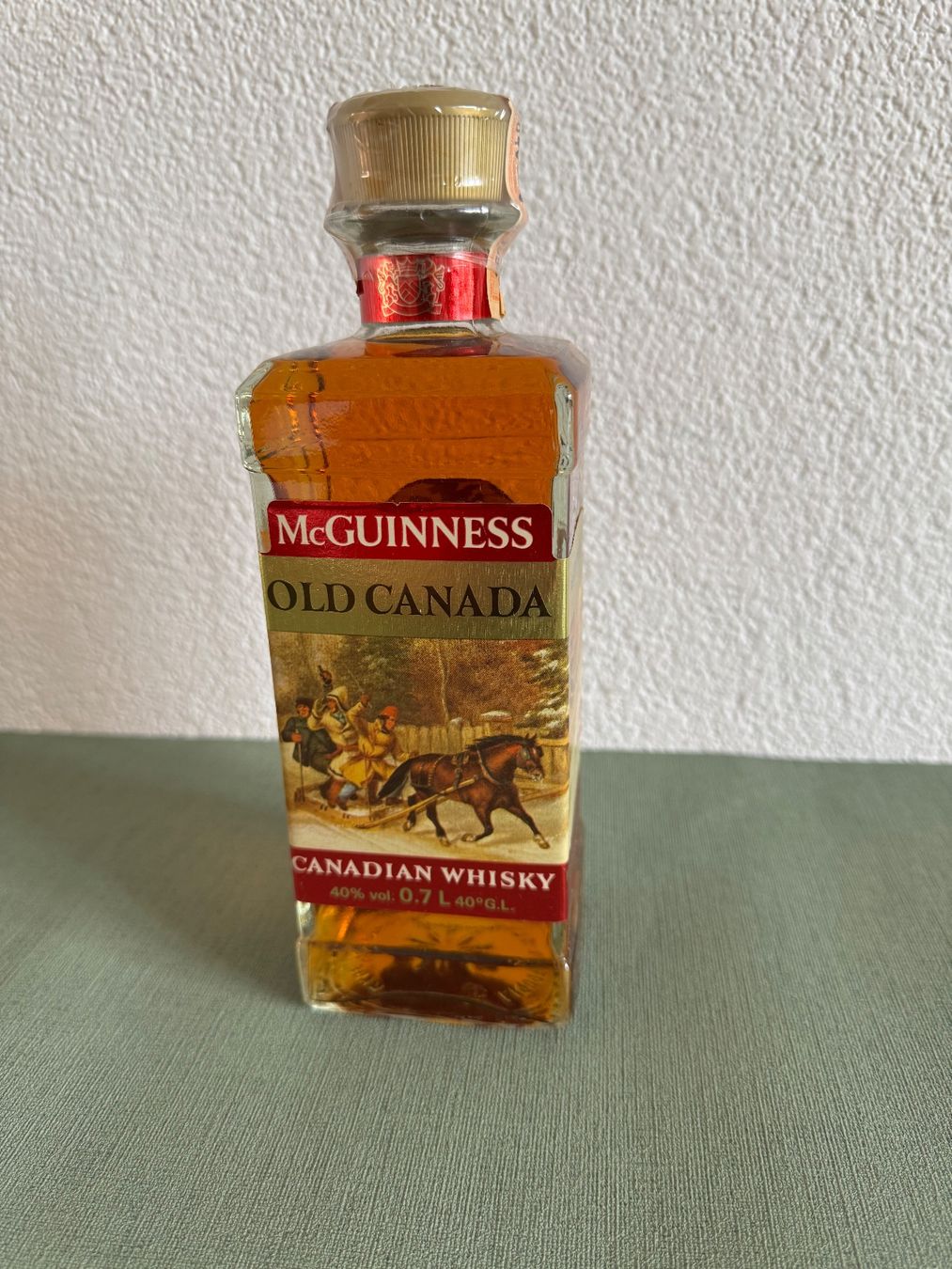 Spirituosen: Mc Guinness Old Canada Whisky von ca 1980 – Gebraucht aus Frauenfeld von lona05