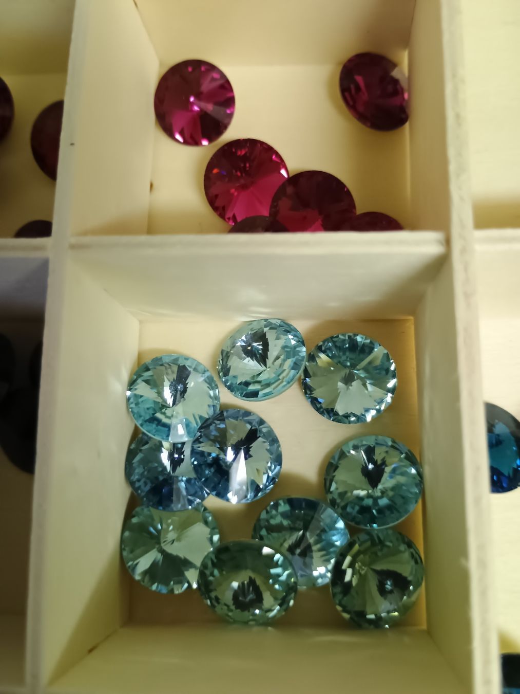 Altri gioielli: XXL Sortiment Preciosa Strass Schmuck verschieden – Nuovo (secondo la descrizione) da  venduto da  4