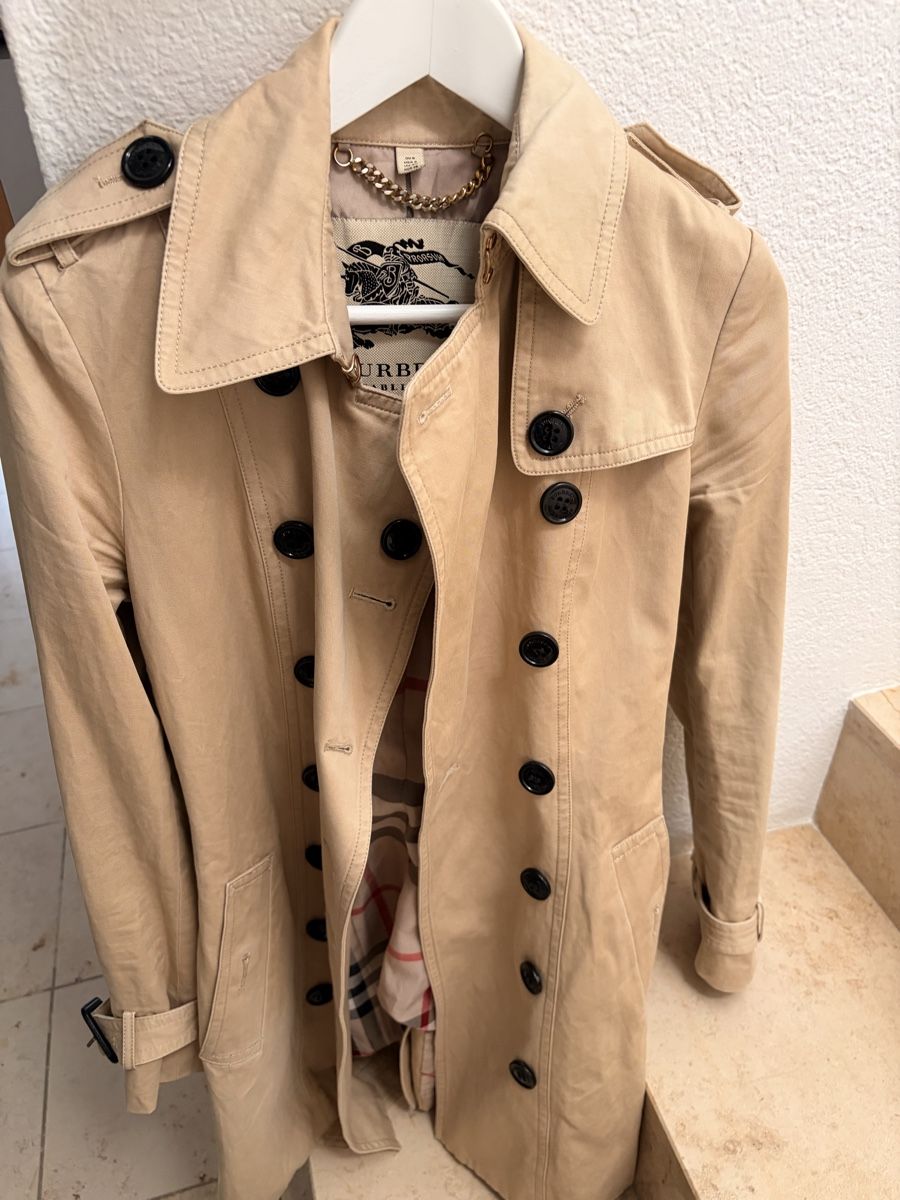 Burberry Cappotti: Burberry Jacke – Usato da Basel venduto da RausindieNatur