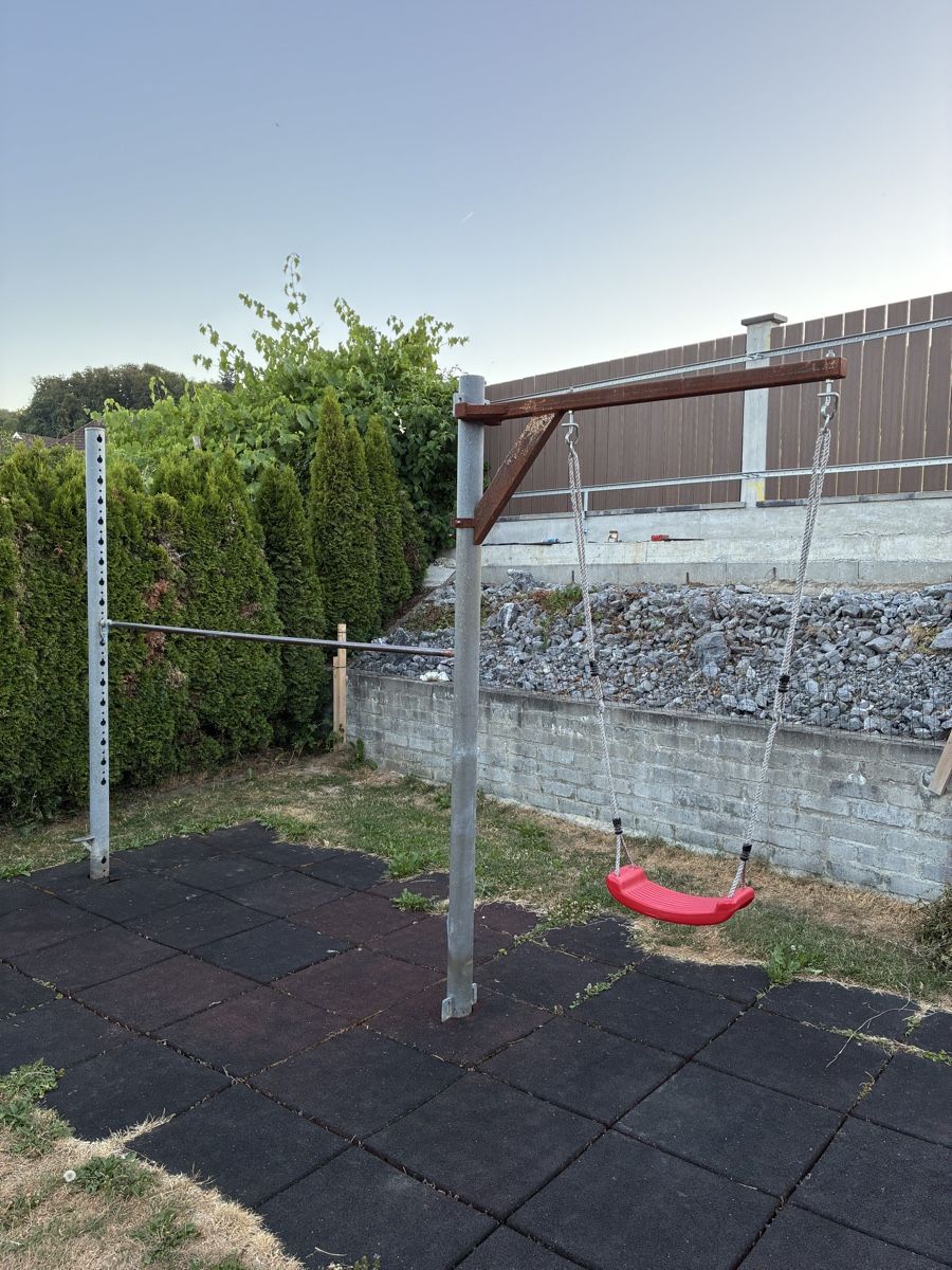 Murs & prises d'escalade: Reck Geräteturnen – D'occasion à Attelwil par ur-quattro
