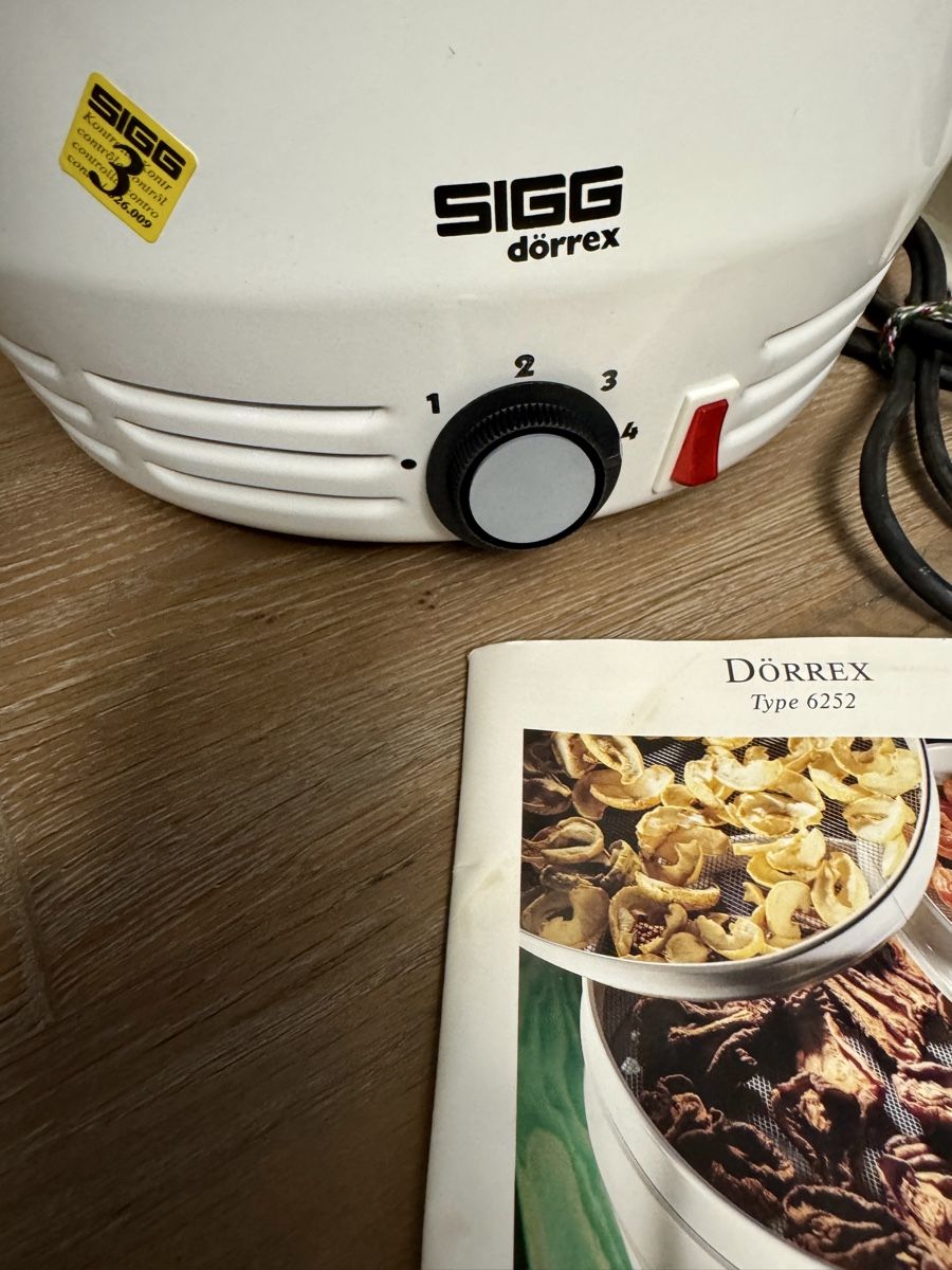 Sigg Elettrodomestici da cucina: Dörrex SIGG Typ 6252 Dörrautomat Dörrgerät – Usato da Rothrist venduto da Luckywinner 1