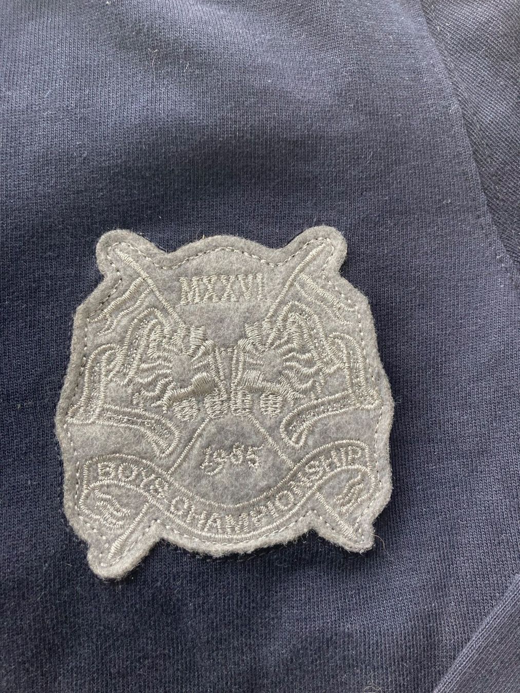 Massimo Dutti Maglioni & Felpe: NEUER Pullover/Sweatshirt Gr.7-8 J. Massimo Dutti – Nuovo (secondo la descrizione) da Meilen venduto da Golfer04 4