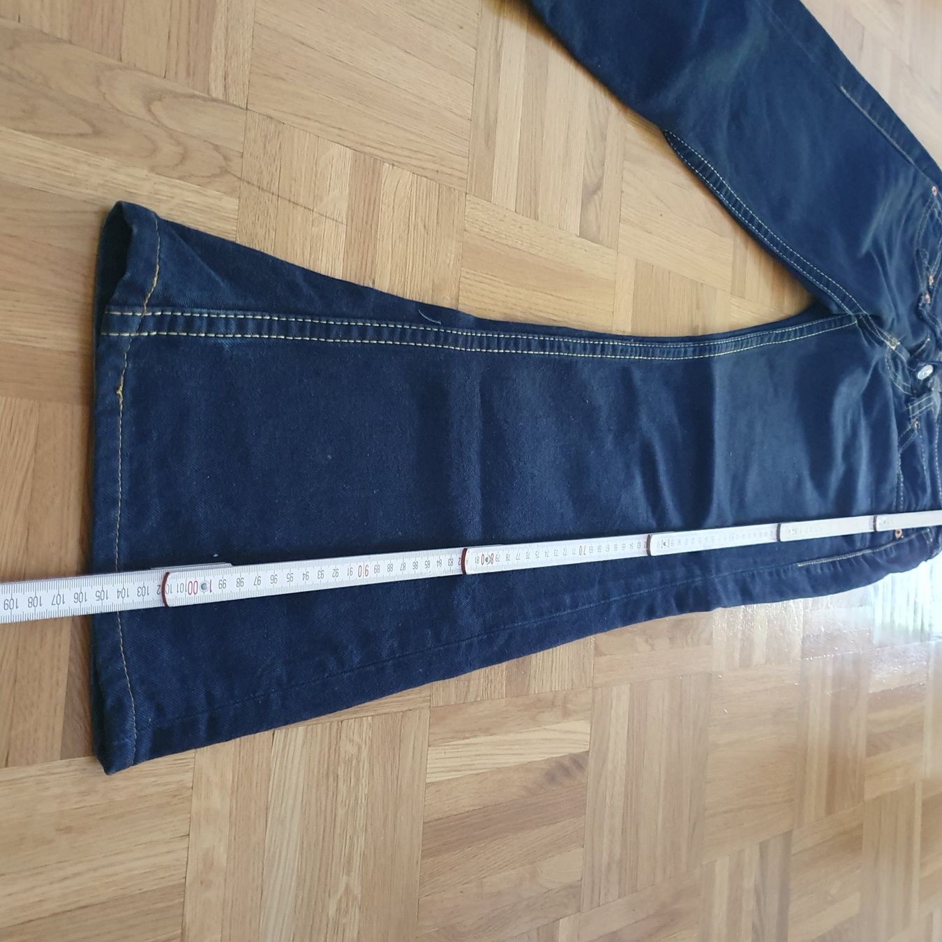 Levi's Jeans: Pantalon Levis taille 30/34 – Gebraucht aus Prilly von RoDyRe 4