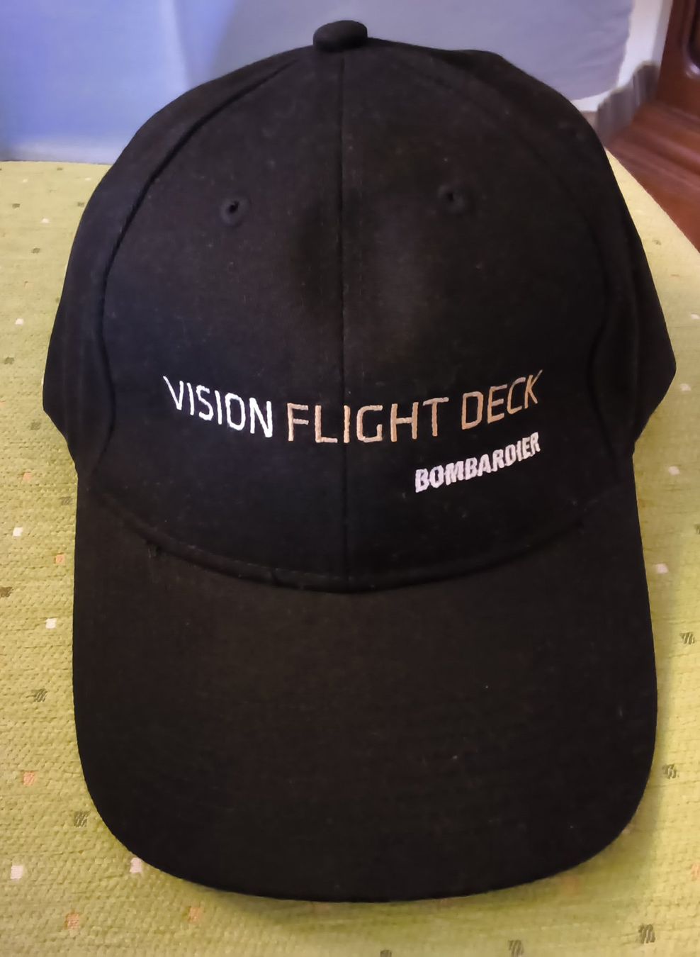 Copricapi, berretti & cappellini: Cap Vision Flight Deck BOMBARDIER neu – Nuovo (secondo la descrizione) da Hallau venduto da histoiremerveilleuse