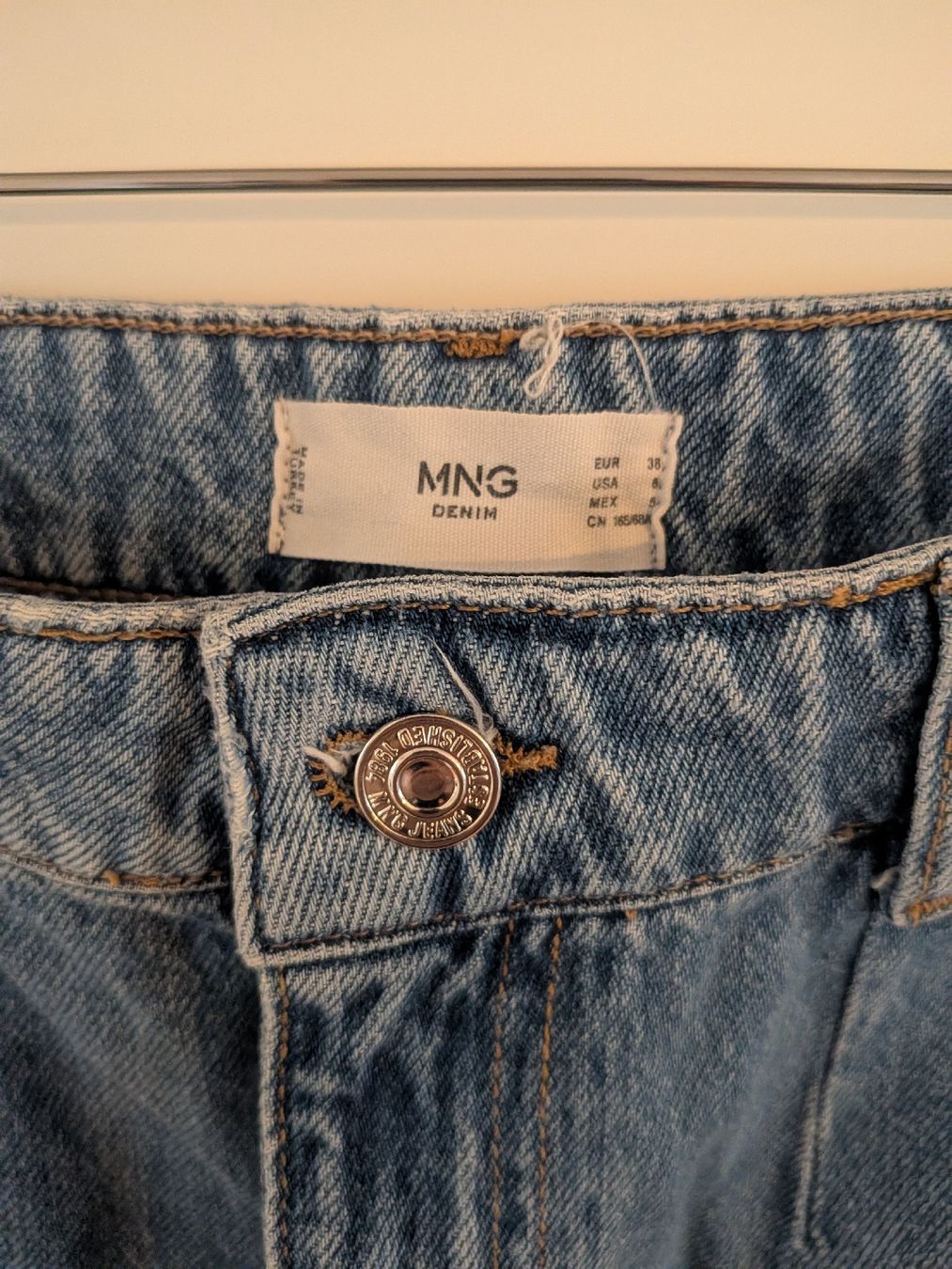 Mango Jeans: MangoJeans - Denim Blue - Relaxed Fit - Size EU38 – Gebraucht aus Wettingen von ann_hzb5 2