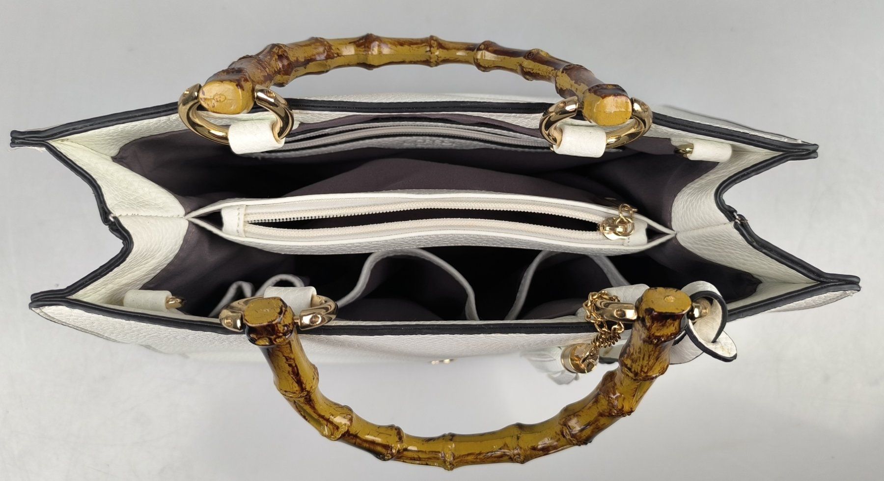L.Credi Taschen für Damen: Handtasche -  L.CREDI Munich – Gebraucht aus Rüti ZH von Restwert_Rueti_ZH 6