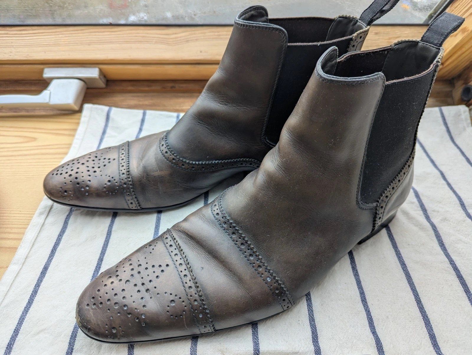 Louis Vuitton Scarpe da uomo: Louis Vuitton chelsea GR 8.5 – Usato da Zürich venduto da NaN_