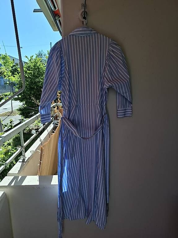 Kleider: Hugo Boss Sommerkleid. – Gebraucht aus Zürich von lal_5rp2 1