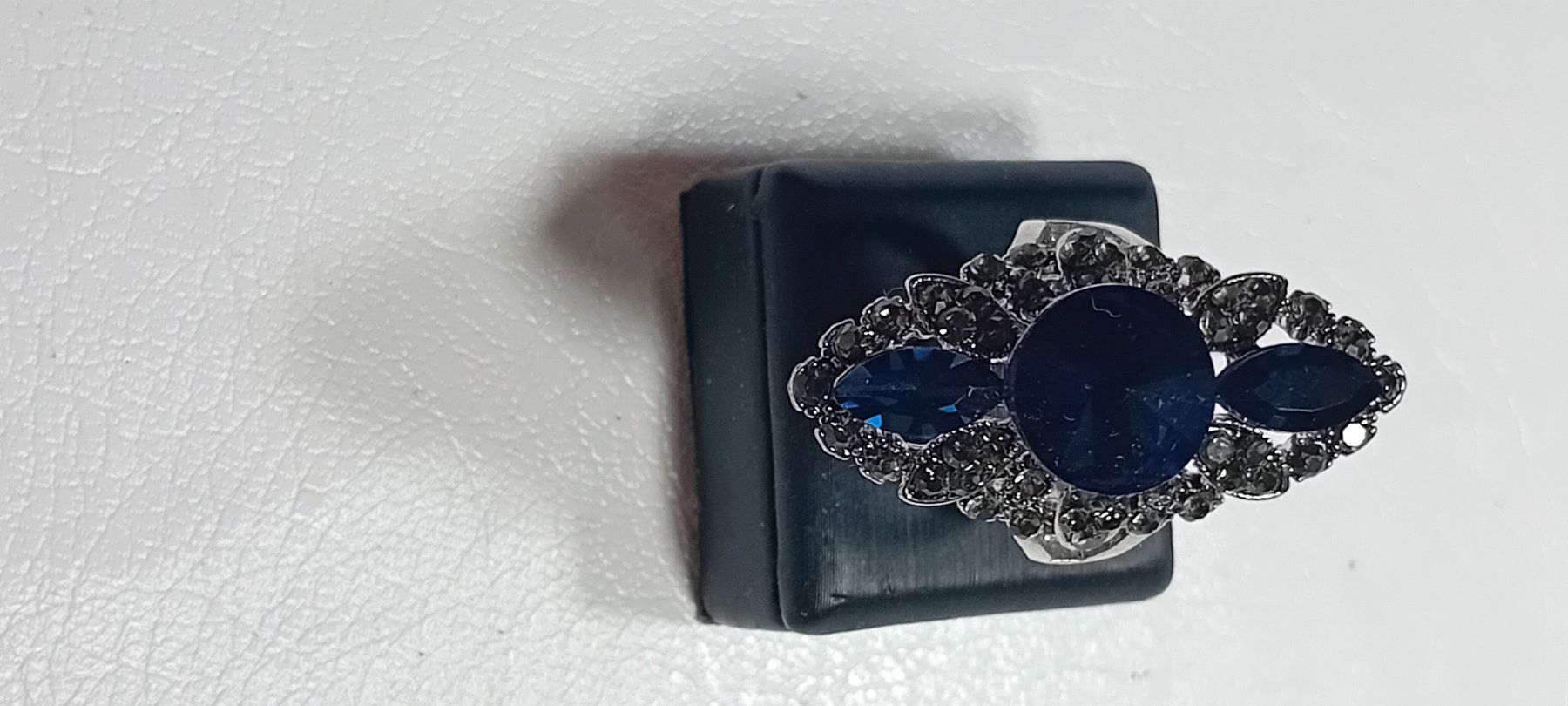 Ringe: ring modeschmuck mit echt kristall – Neu (gemäss Beschreibung) aus Basel von bij_5hqd 1