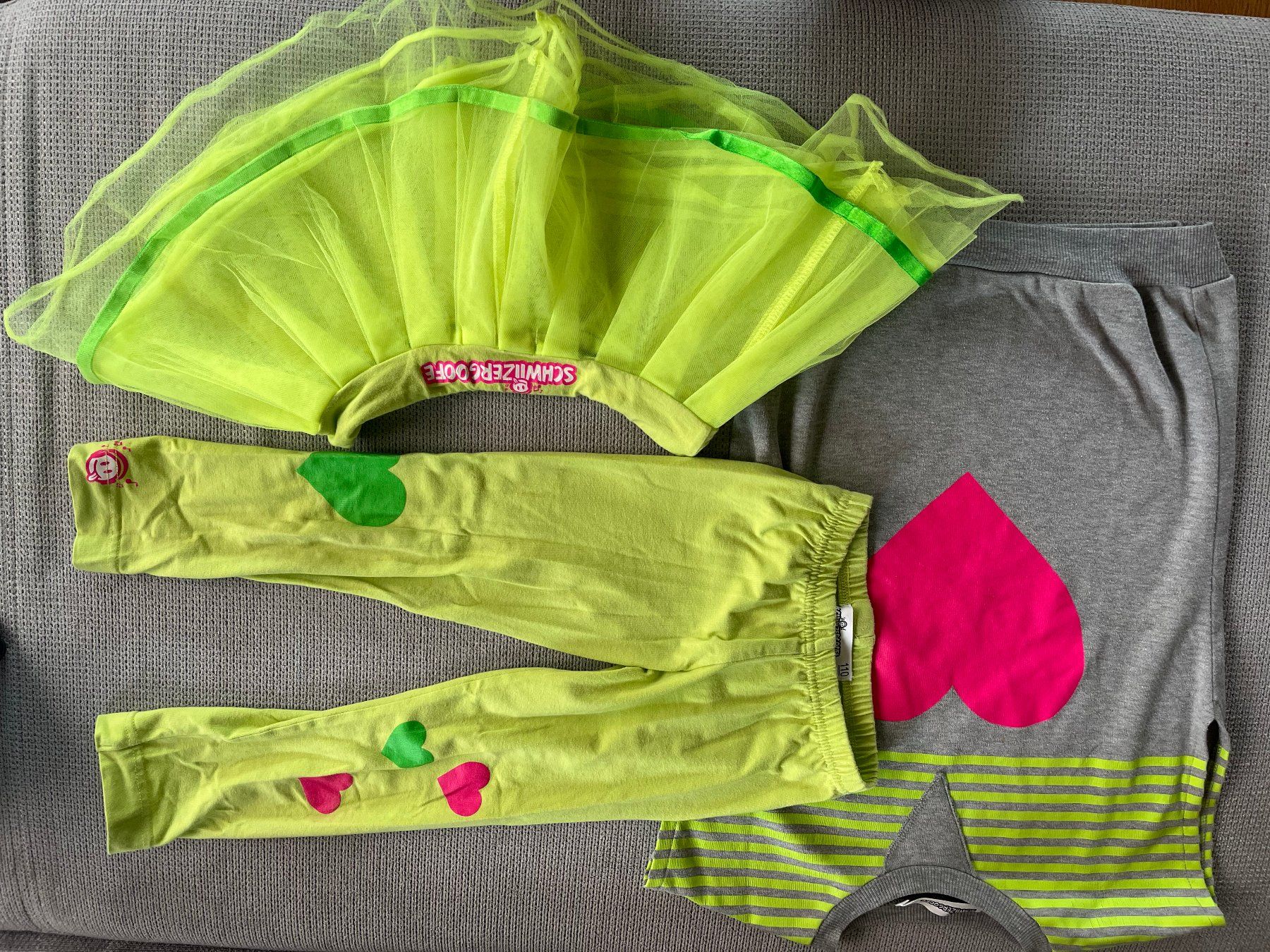 Kleider & Röcke: Schwiizergoofe  Outfit Mädchen – Gebraucht aus Liebefeld von mandioca