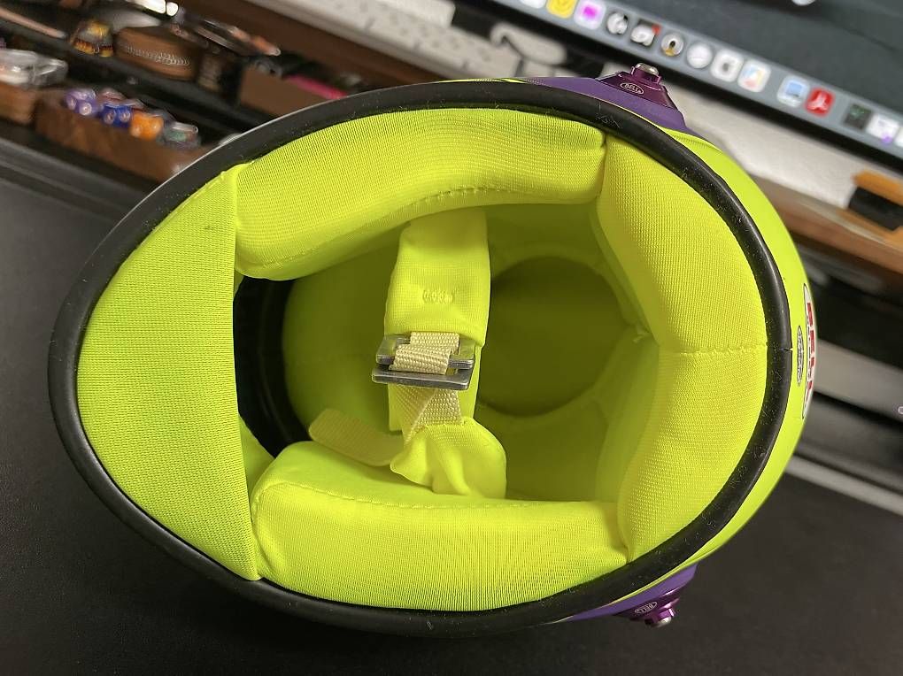 Voitures modèles: LEWIS HAMILTON 2023 MINI BELL HELM REPLICA 1:2 – D'occasion à Goldach par Silversphere 4