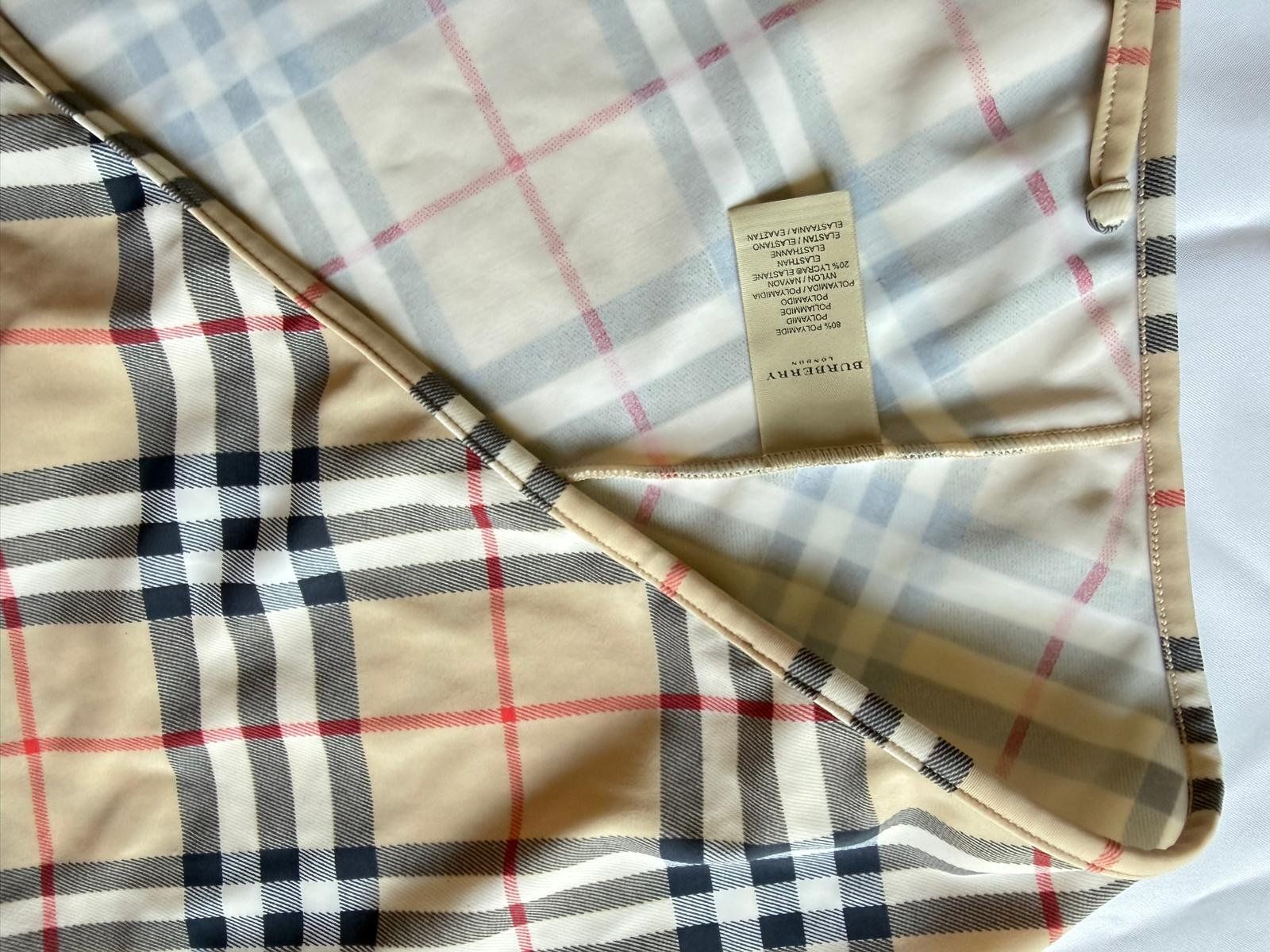 Burberry Gonne: Burberry Pareo Rock, Einheitsgrösse – Usato da Oberarth venduto da SSS. 3
