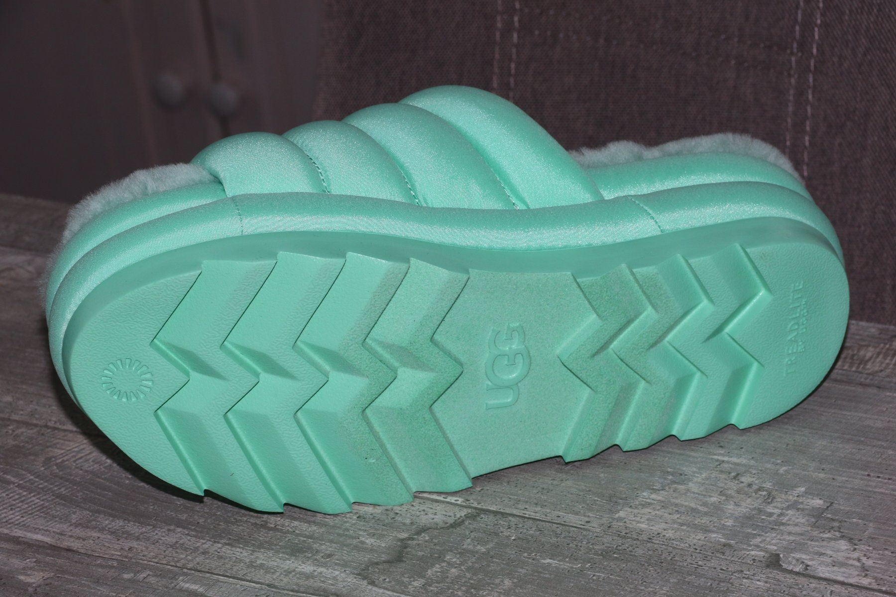 Ugg Damenschuhe: MEGA stylische & bequeme Schuhe von UGG Gr.40 – Neu und originalverpackt aus Oberwil-Lieli von Svetlana28 5