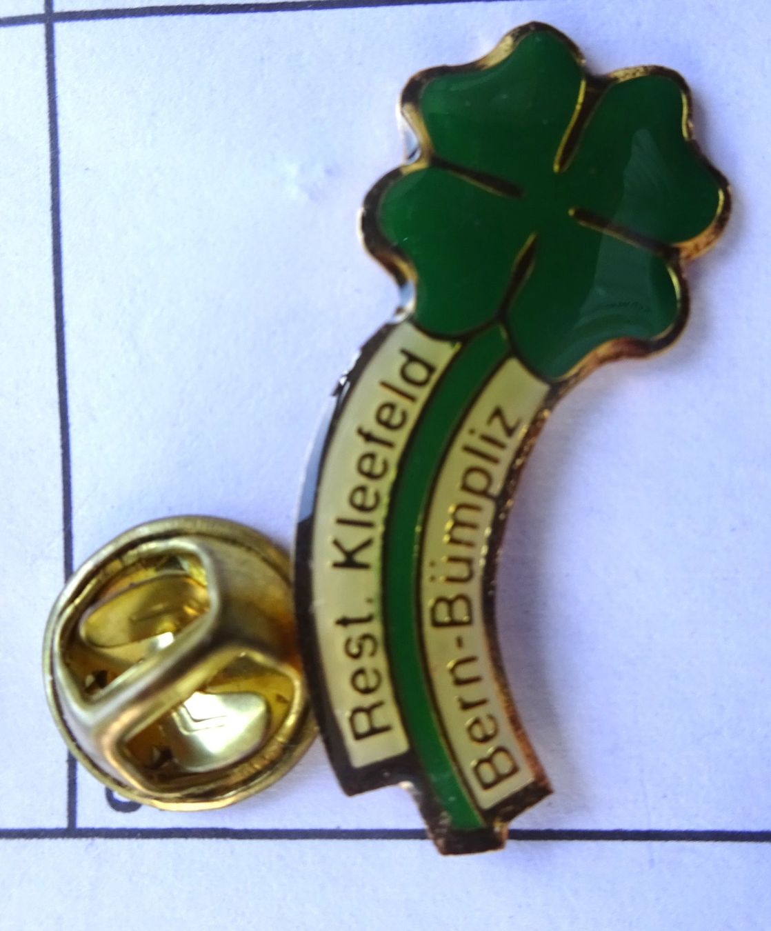 Plaquettes & Badges: Pin  Restaurant KLEEFELD Bümpliz – D'occasion à Utzenstorf par BUtter81