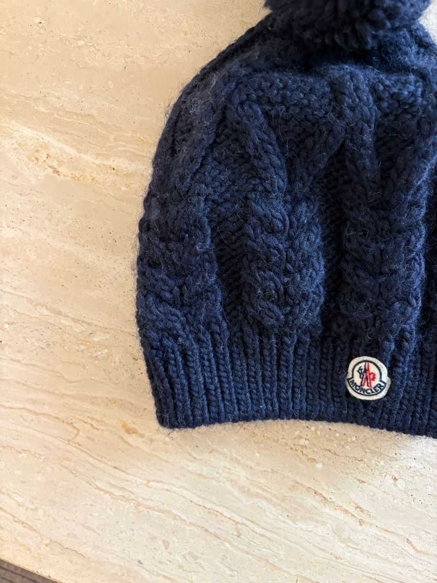 Moncler Copricapi, berretti & cappellini: Moncler Mütze dunkelblau – Nuovo (secondo la descrizione) da Bonstetten venduto da Moma10 1