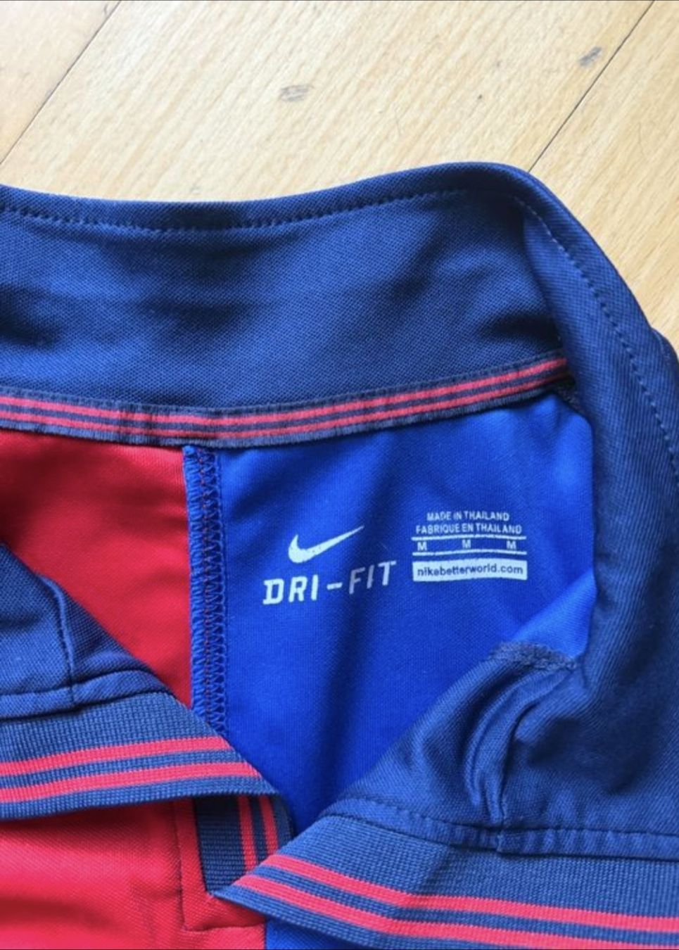 FC Barcelona Canottiere & Pantaloni: Barcelona Retro Jersey Medium – Usato da Zürich venduto da swiss_canadian 2
