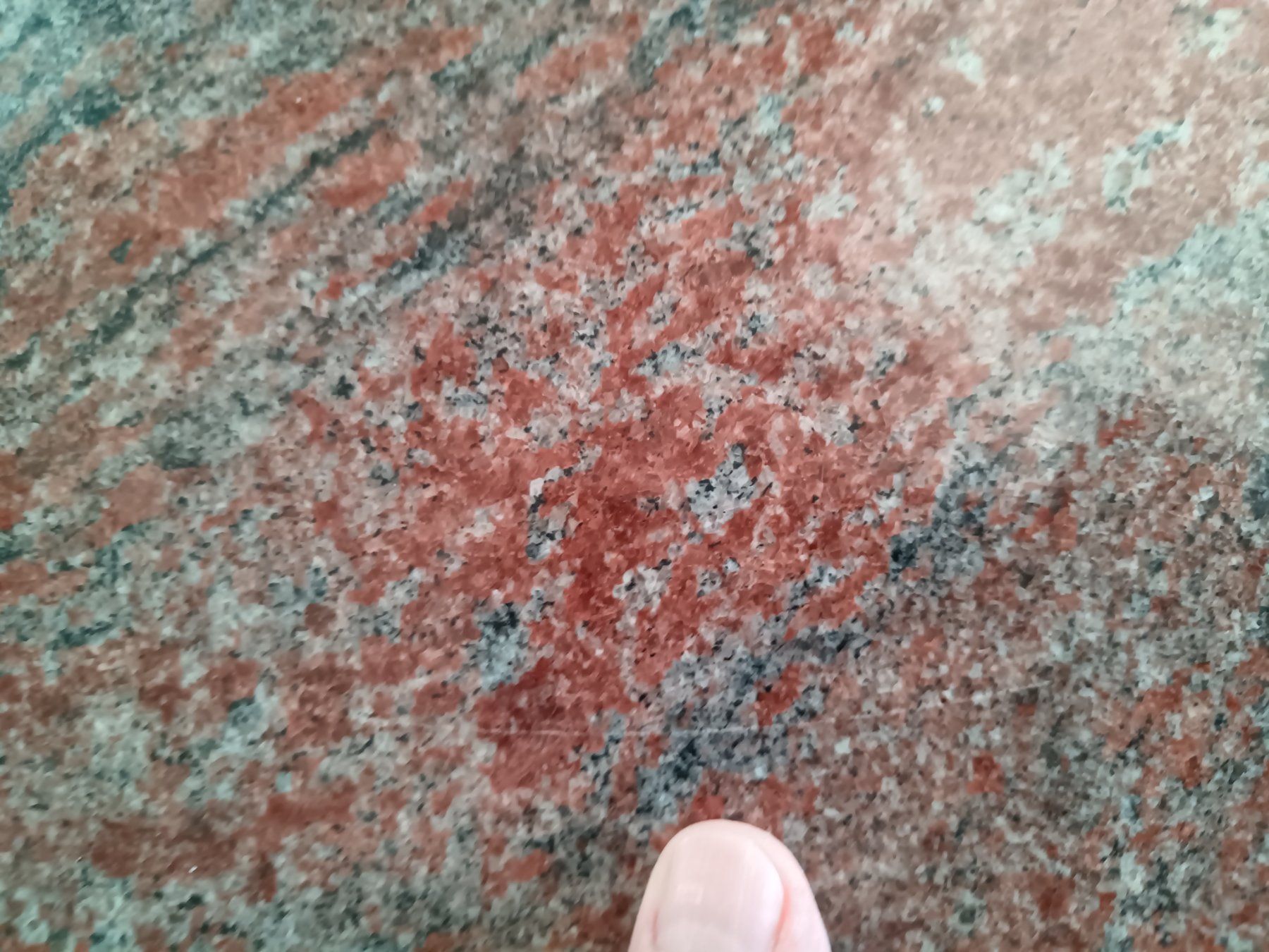 Set di tavolo e panche: Salontisch-Kombination Granit – Usato da Frauenfeld venduto da glenium 4