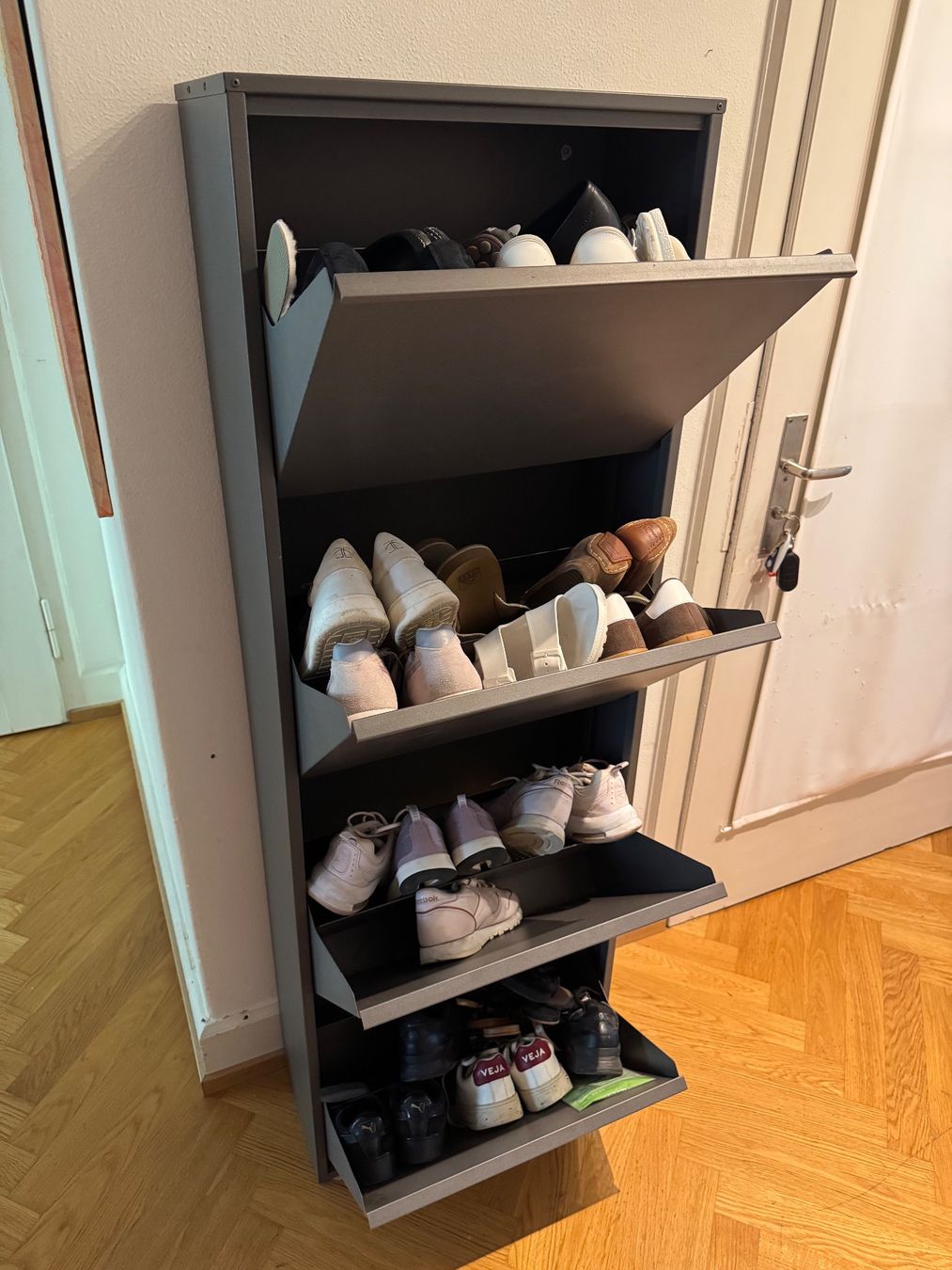 Guardaroba: Schuhschrank – Usato da Winterthur venduto da vio_yg5d 1