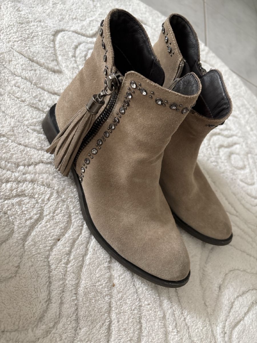 Damenschuhe: Alma en Pena wildleder Stiefeletten  – Gebraucht aus therwil von ayumi991