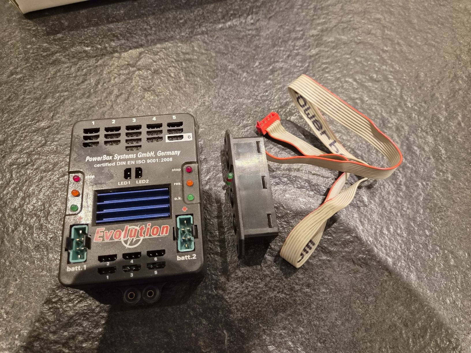 RC Kits de montage: PowerBox Evolution – D'occasion à Rheineck par Outrage 3
