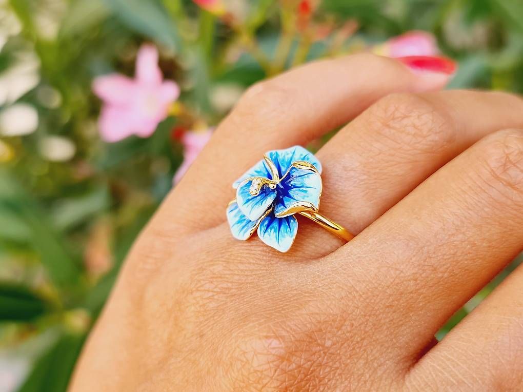 Anelli: Emaille Blüten Ring Gelbgold Gr. 60 – Nuovo e nell'imballaggio originale da Stein am Rhein venduto da JuwelierSteinbock.CH 2