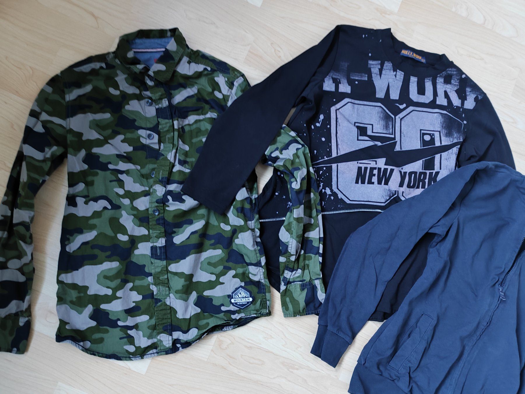 Hemden, T-Shirts & Polos: Langarmhemd, Sweatshirt,Sweatjacke  Junge Gr. 146/152 – Gebraucht aus Seon von Mandes1 2