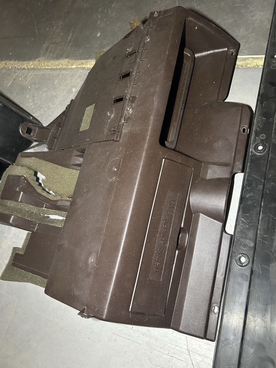 Volkswagen Tutti pezzi di ricambio auto: Golf2  – Usato da Gampelen venduto da ste_r6hj