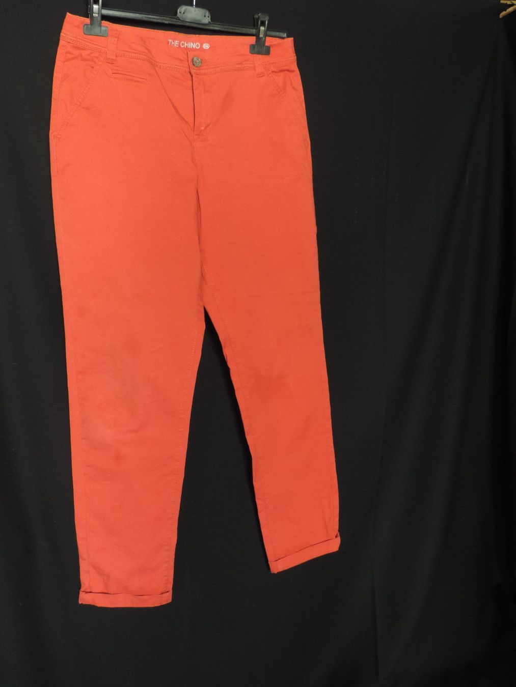 Pantaloni: Pantalon Chino rouge pale – Usato da Genève venduto da Axelle333 2