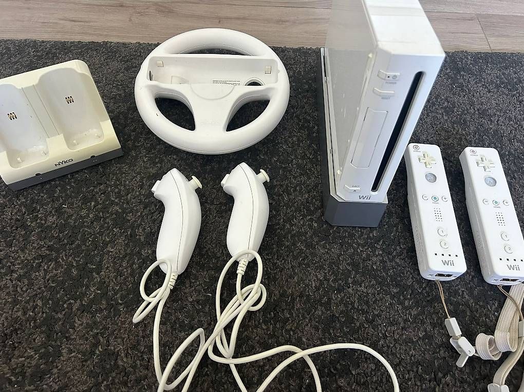 Nintendo Console: Nintendo Wii – Usato da Gelterfingen venduto da wer_7tv6