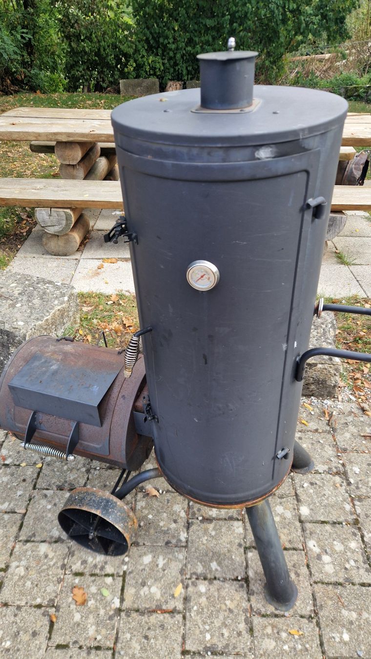 Grils: Smoker zu verschenken – D'occasion à Bösingen par david155 3