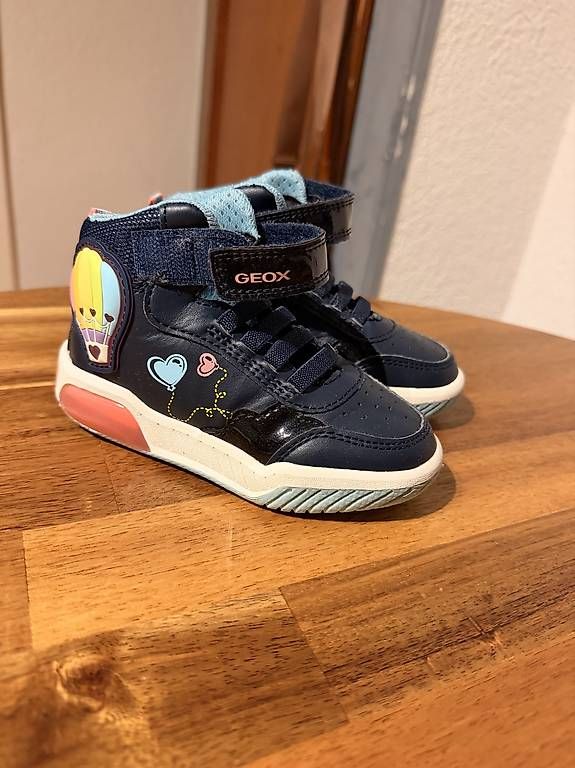 Chaussures garçon: Baskets  – D'occasion à Mont sur Rolle par Tetrus82