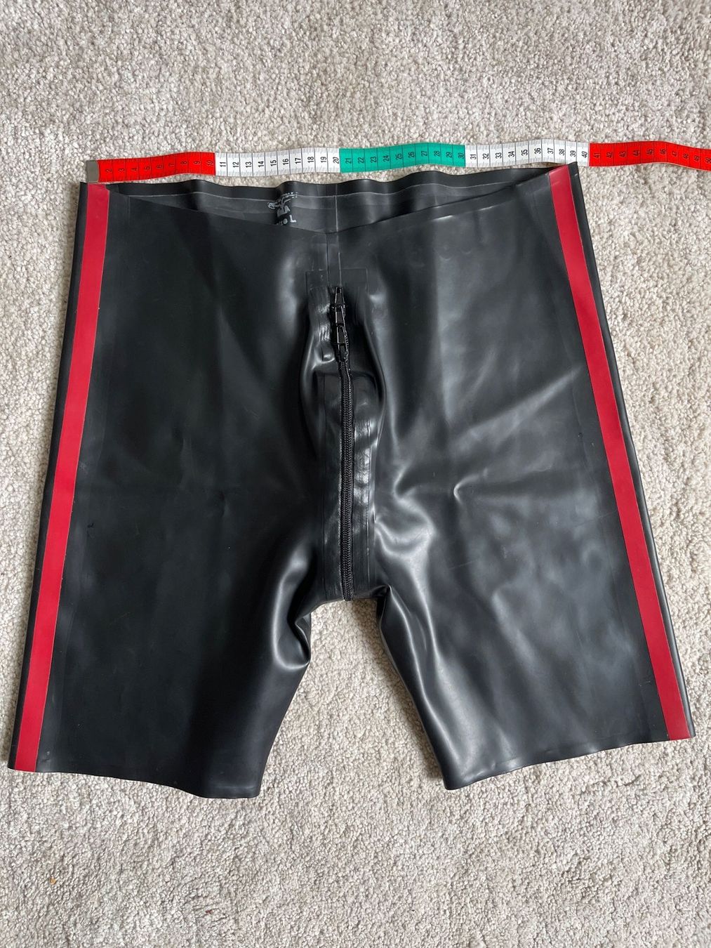 Biancheria intima: Mister B Rubber Shorts Black L – Nuovo (secondo la descrizione) da Romanshorn venduto da gas_c52c