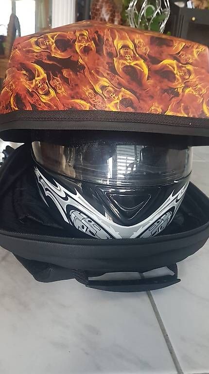Rucksäcke: Motorrad Rucksack Farbe Schwarz/Carbon – Neu und originalverpackt aus Elsau von V8chopper 1