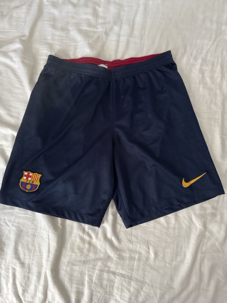 Nike Pantaloni: Shorts Nike -  FC Barcelone - M  – Usato da Signy venduto da cla_9ptj