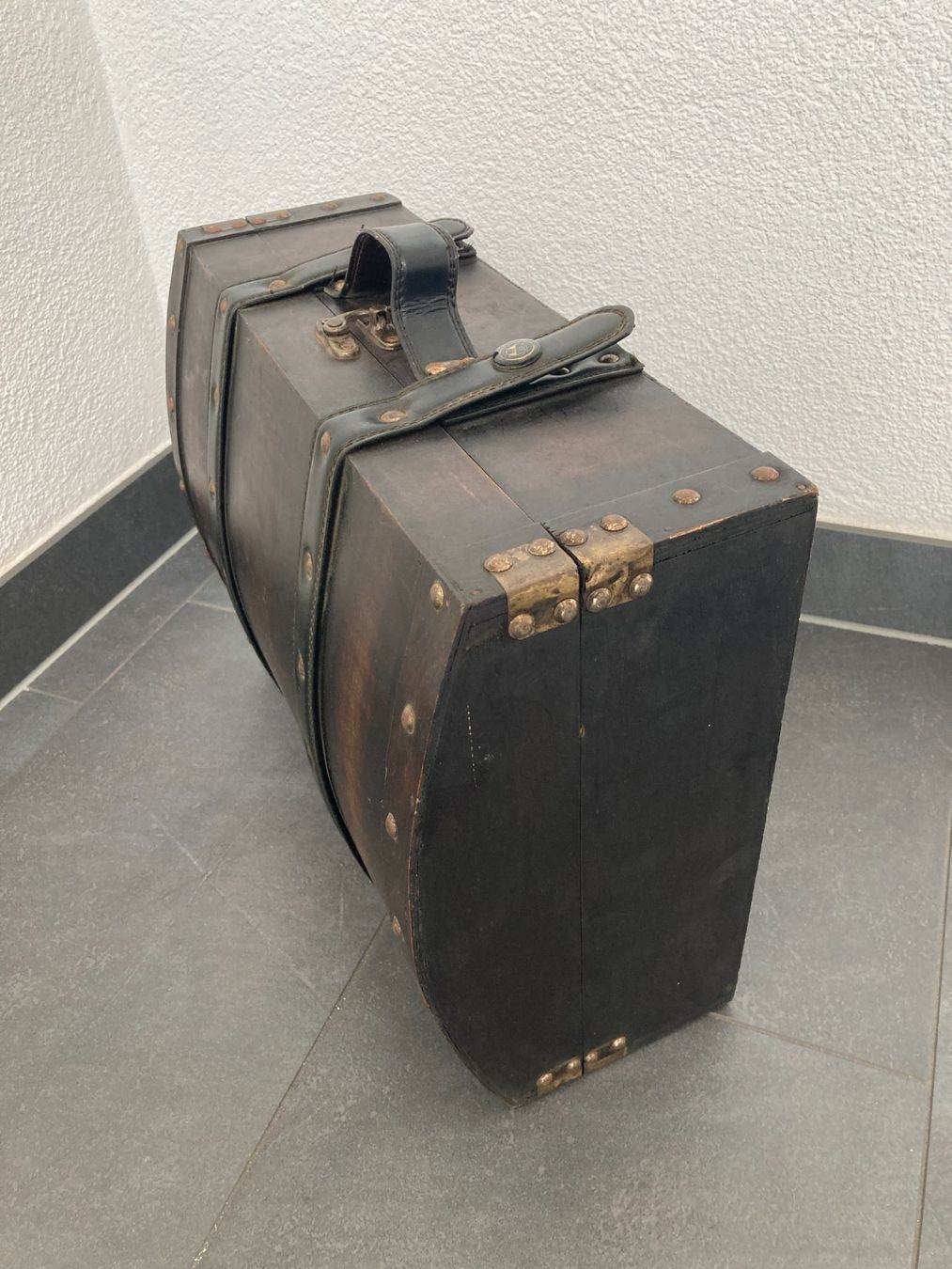 Reisekoffer: Koffer – Gebraucht aus Wil SG von Pin05
