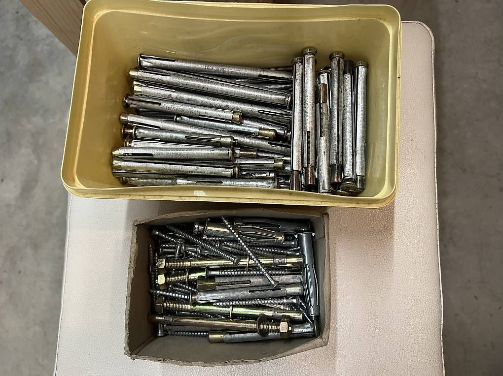 Alle Werkzeuge: Spezial-Dübel – Neu und originalverpackt aus Mellingen von BB2005