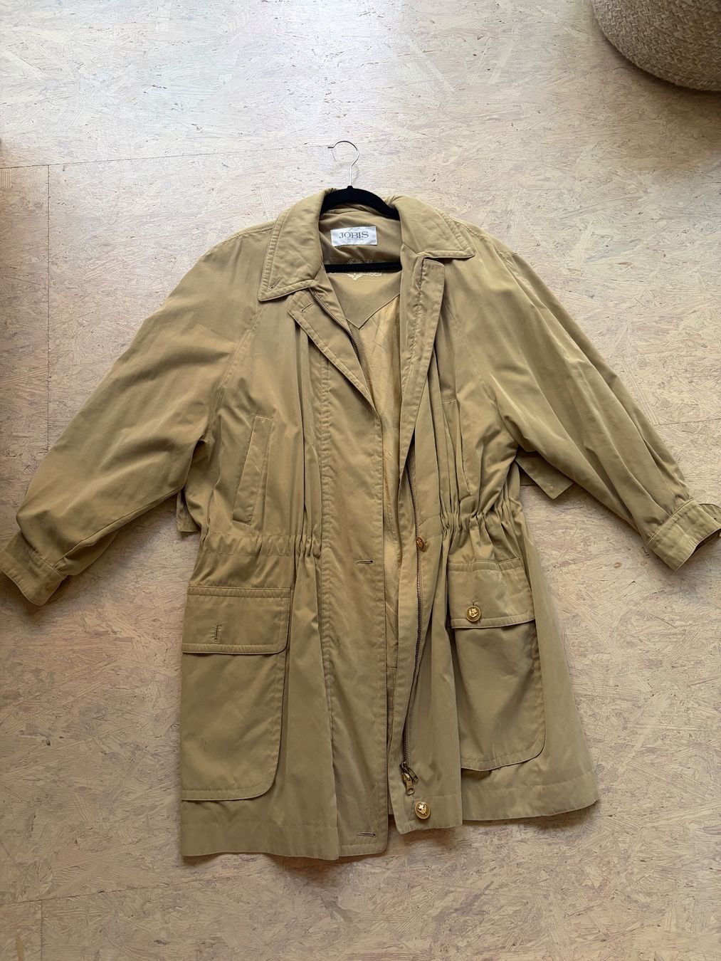 Cappotti: Vintage JOBIS Trench Coat – Usato da Zürich venduto da alg_qd2y 2