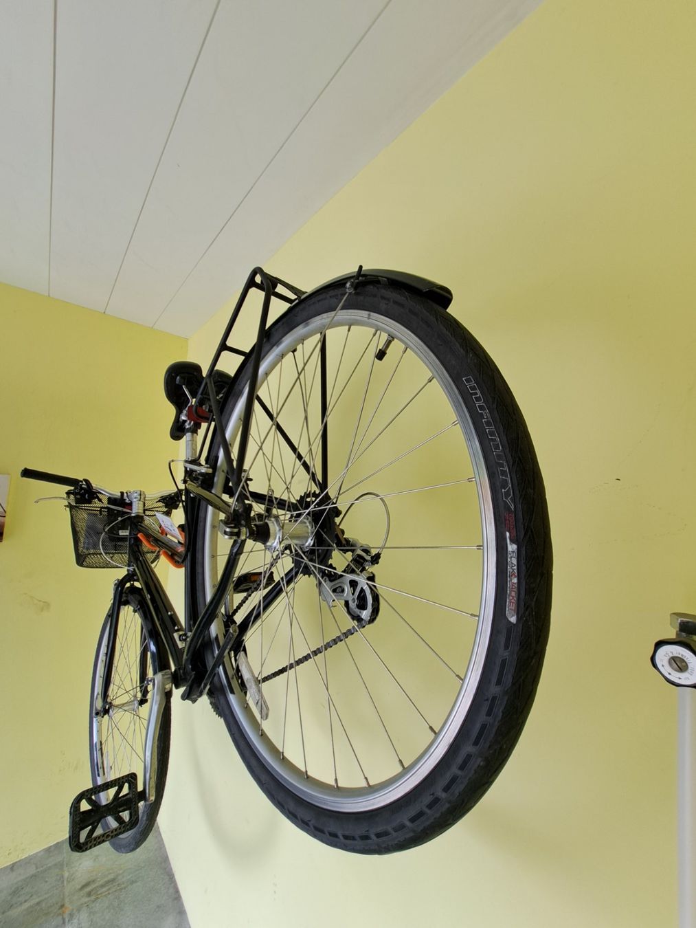 Specialized Biciclette: Specialized Globe Work 01, frisch revidiert – Usato da Glarus venduto da VeloShop_Glarus 1