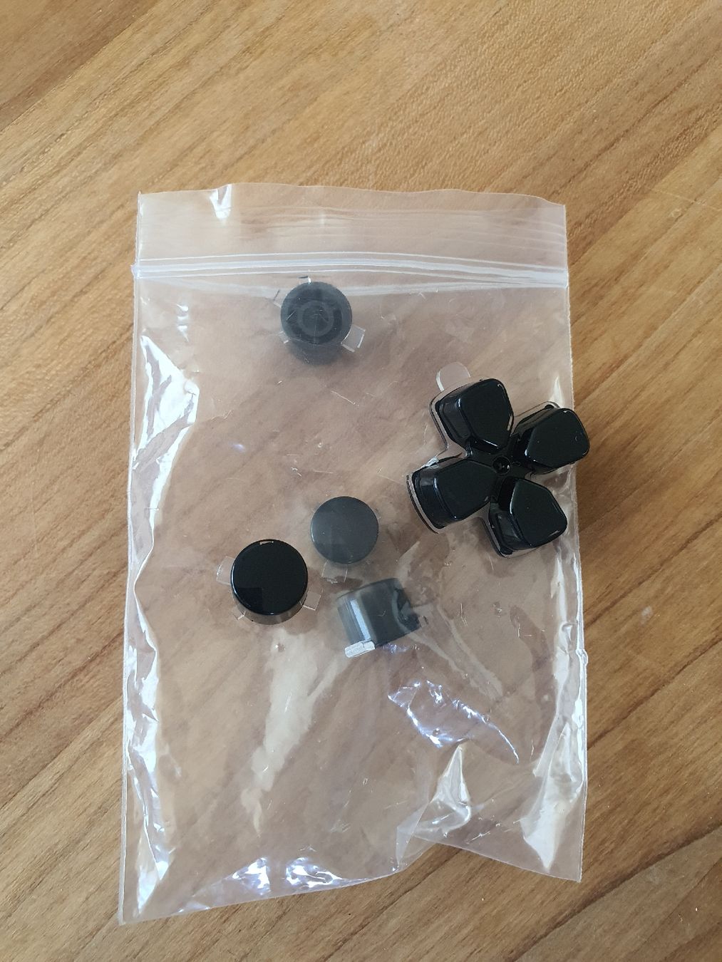 Jeux: PS5 Controller Button Knöpfe Schwarz – Neuf avec emballage d'origine à Dietikon par SwissMod