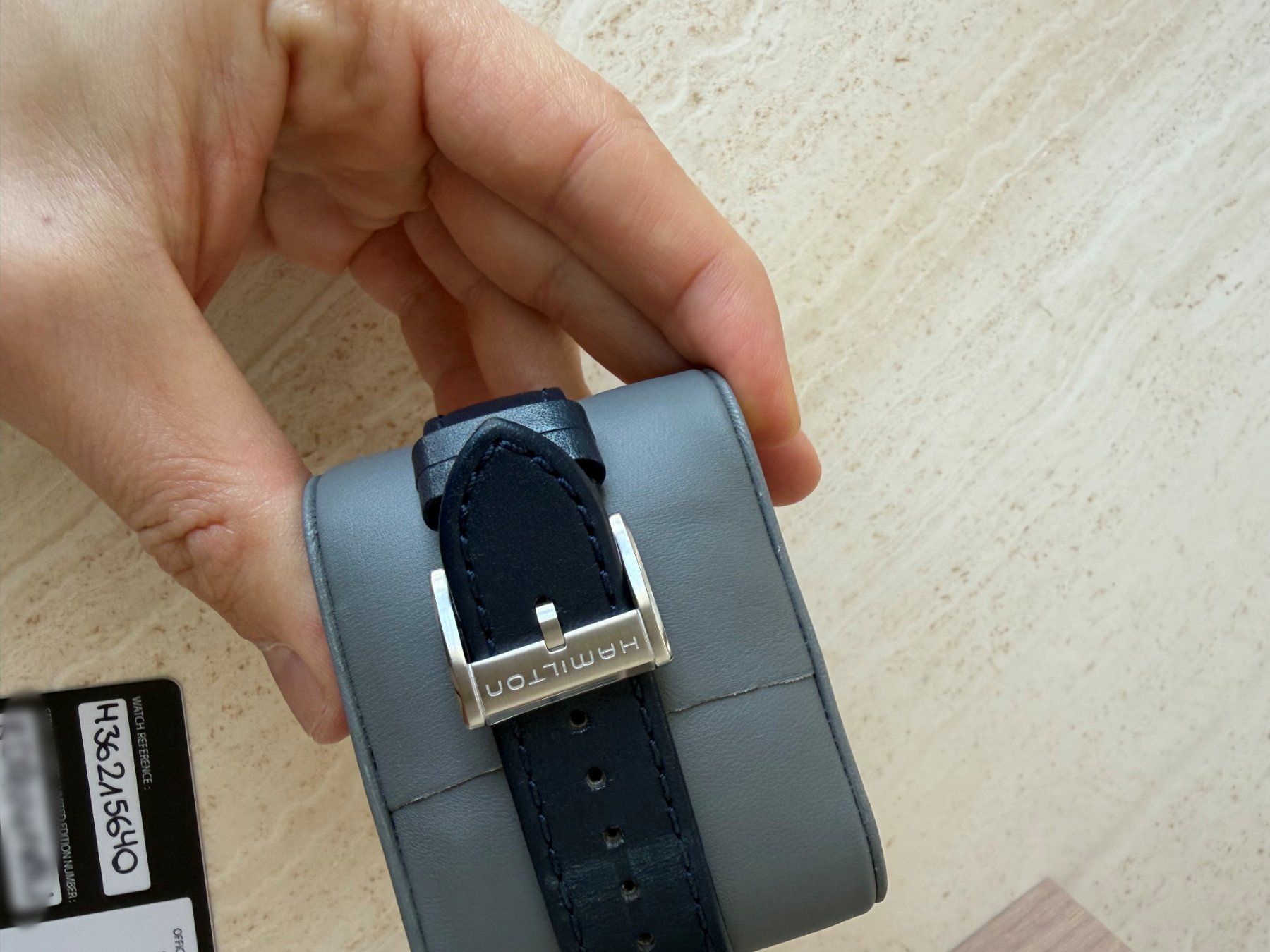 Hamilton Orologi: Hamilton Jazzmaster Performer Auto 38mm Blau H36215640 – Nuovo (secondo la descrizione) da Horgen venduto da magma94 9