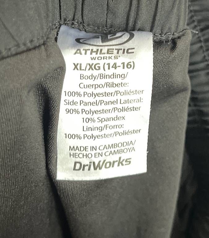Pantaloni: Sportshorts Damen  – Usato da Niederwangen BE venduto da mcp_l62p 1