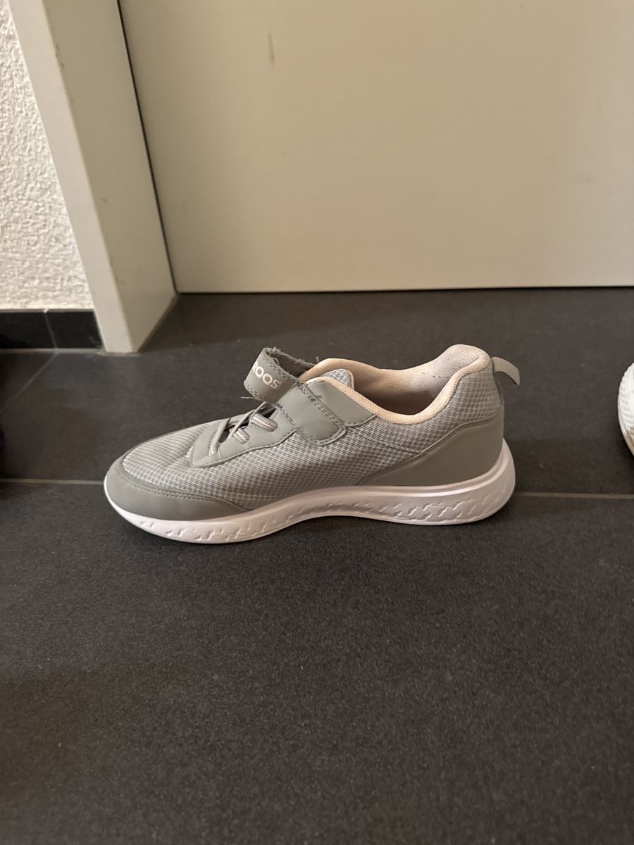 Scarpe per ragazze: KangaRoos Turnschuhe – Nuovo (secondo la descrizione) da Buttikon SZ venduto da Kellerabteil 2