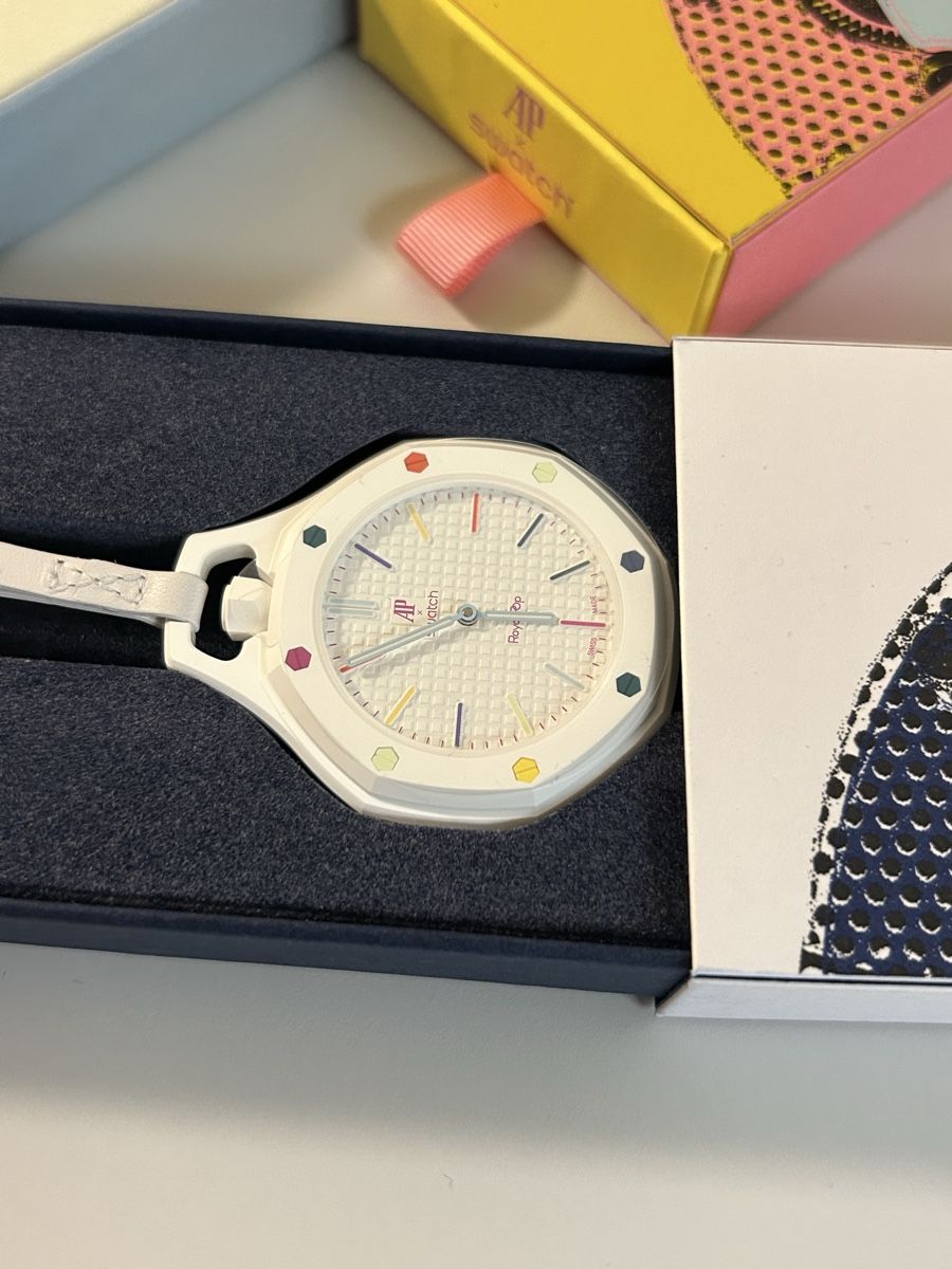 Audemars Piguet Uhren: Swatch x Ap huit blanc – Neu und originalverpackt aus Zürich von Millerofficials