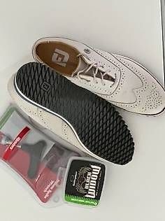 Scarpe da donna: GOLF- / LAUFSCHUHE – Usato da Uettligen venduto da Maxime_Ehrsam.2020 1