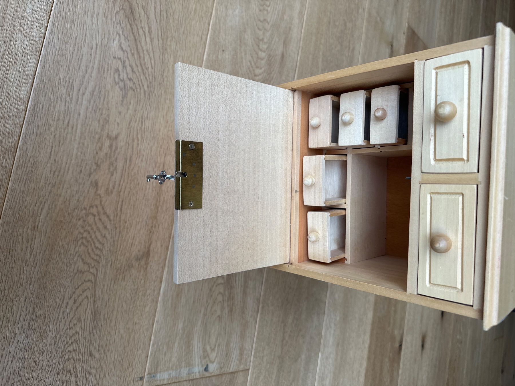 Schränke: Holzschränkchen – Gebraucht aus Rafz von Max_sales 2