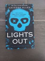 Bücher Lights Out Caught Up Navessa Allen