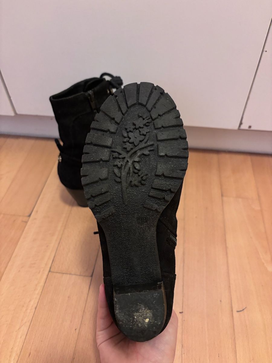 Damenschuhe: Schwarze Herbststiefel mit Absatz, Gr. 38 – Gebraucht aus Luzern von Pflanzen-Mama 4