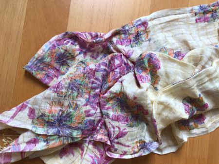 Halstuch aus 100% Leine und Seide - LP 289.-NEU